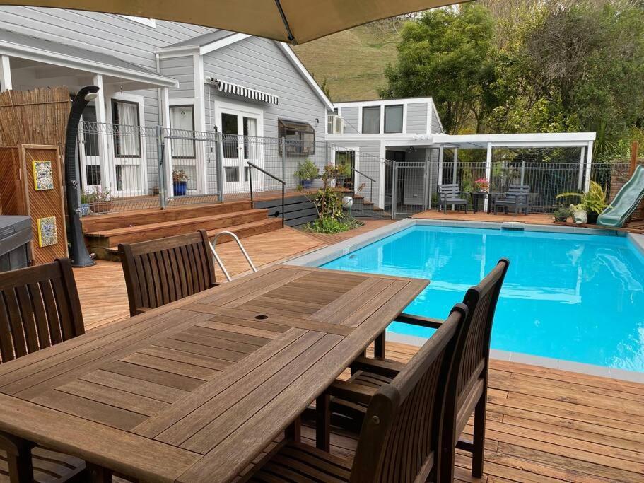 Superb Studio Retreat With Spa, Pool & Bbq Access วังกานุย ภายนอก รูปภาพ